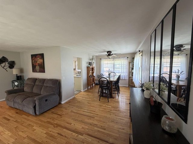 5201 N Grandeur Drive, Milton, WI 53563