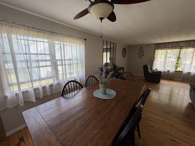5201 N Grandeur Drive, Milton, WI 53563