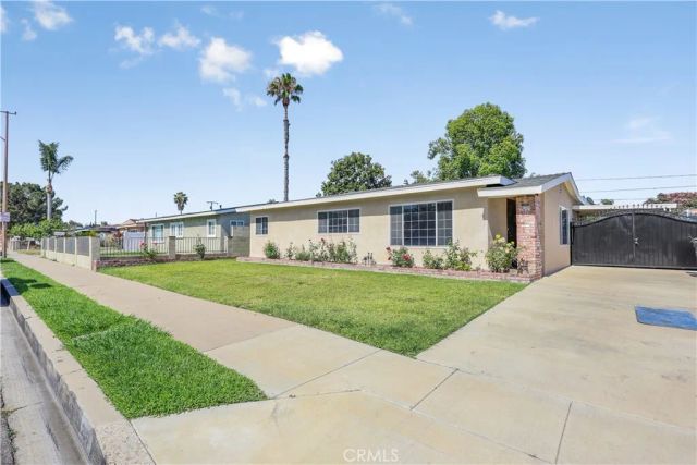209 N Donneybrooke, Orange, CA 92868