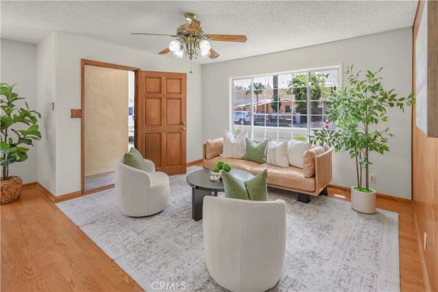 209 N Donneybrooke, Orange, CA 92868
