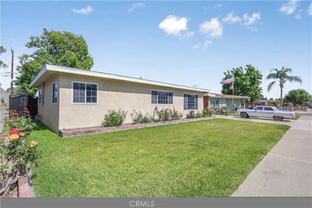 209 N Donneybrooke, Orange, CA 92868
