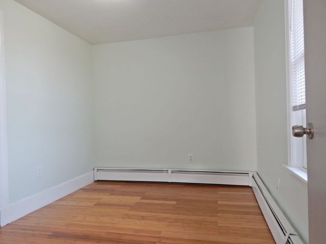 83 Leyden St 1, Boston, MA 02128