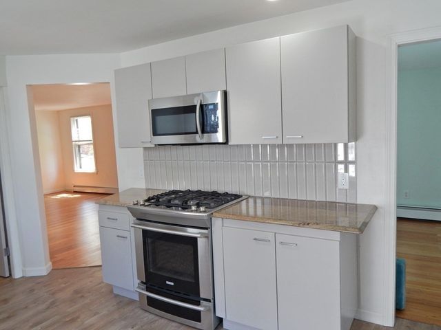 83 Leyden St 1, Boston, MA 02128