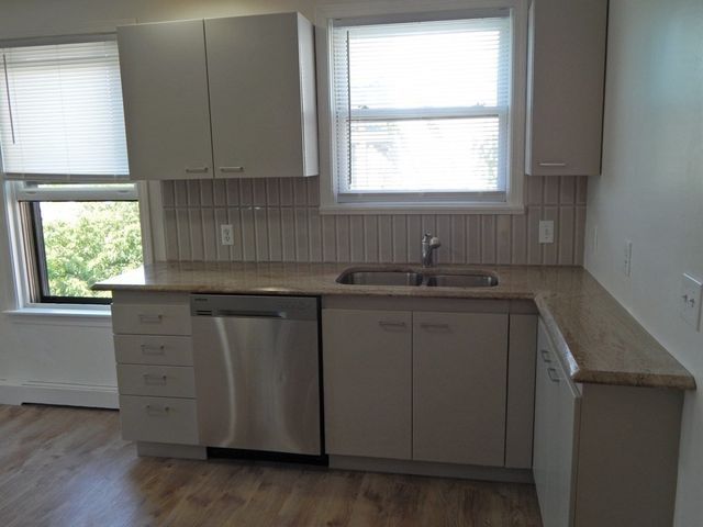 83 Leyden St 1, Boston, MA 02128