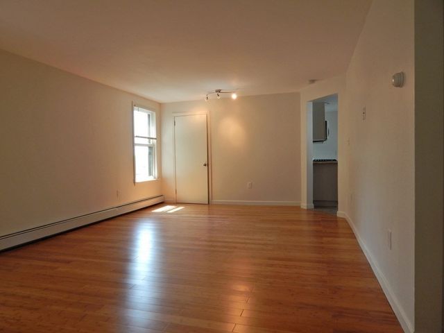 83 Leyden St 1, Boston, MA 02128