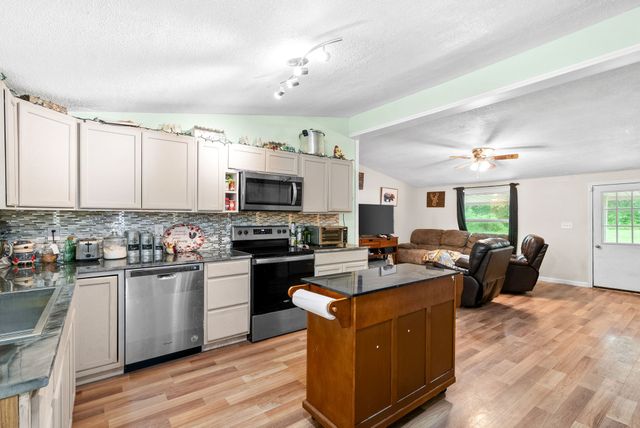 110 Little Fork Rd, Cumberland City, TN 37050