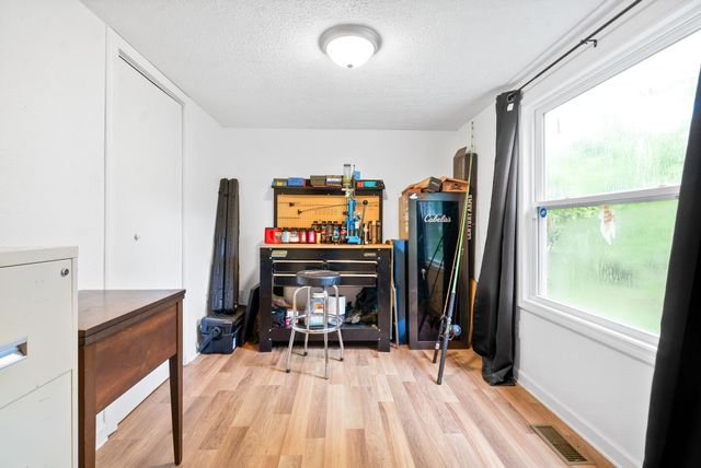 110 Little Fork Rd, Cumberland City, TN 37050