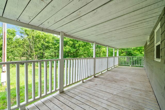 110 Little Fork Rd, Cumberland City, TN 37050