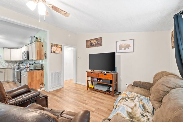 110 Little Fork Rd, Cumberland City, TN 37050