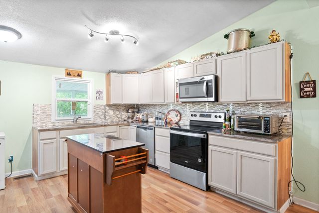 110 Little Fork Rd, Cumberland City, TN 37050