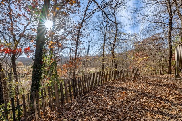 26 Shakespeare Drive, Bella Vista, AR 72714