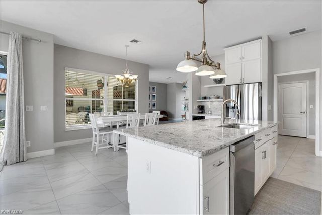 5221 SW 9th PL, Cape Coral, FL 33914