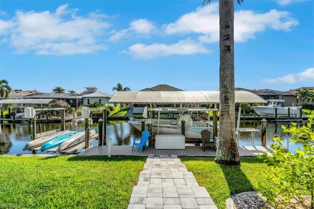 5221 SW 9th PL, Cape Coral, FL 33914