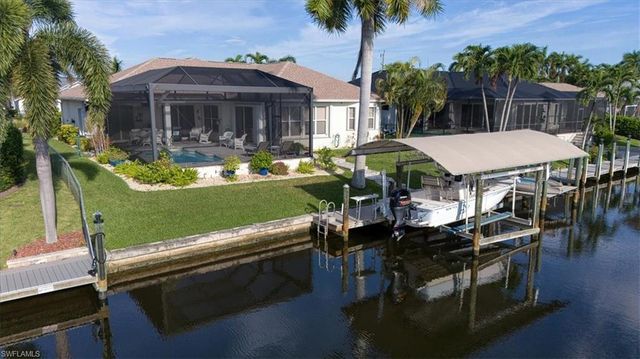 5221 SW 9th PL, Cape Coral, FL 33914