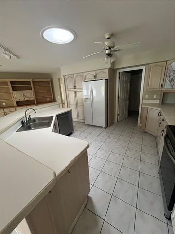 77 FOLCROFT LANE, Palm Coast, FL 32137