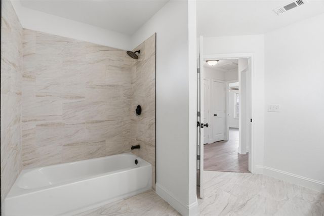 1412 Wedgewood Drive, Cleburne, TX 76033