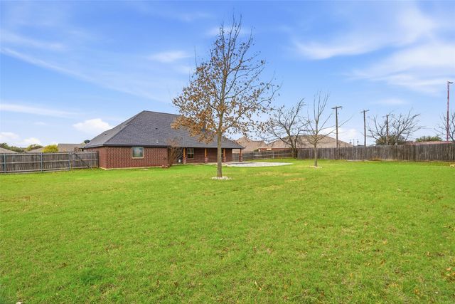 1412 Wedgewood Drive, Cleburne, TX 76033