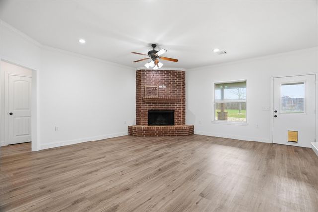 1412 Wedgewood Drive, Cleburne, TX 76033