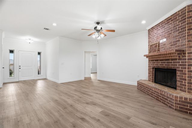 1412 Wedgewood Drive, Cleburne, TX 76033