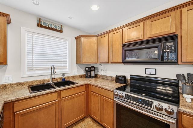 535 Poteet Lane, Seneca, SC 29678