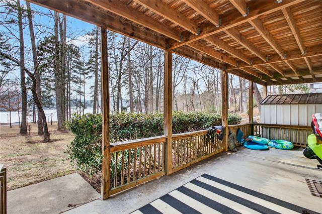 535 Poteet Lane, Seneca, SC 29678