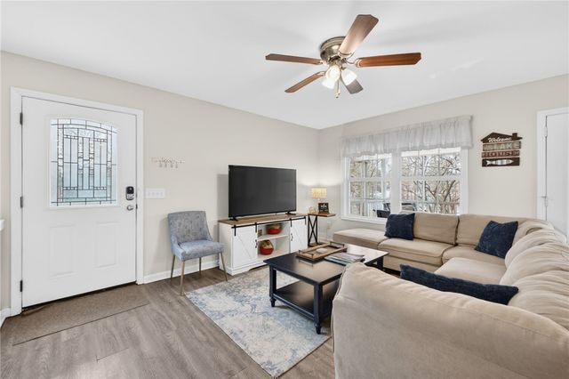 535 Poteet Lane, Seneca, SC 29678