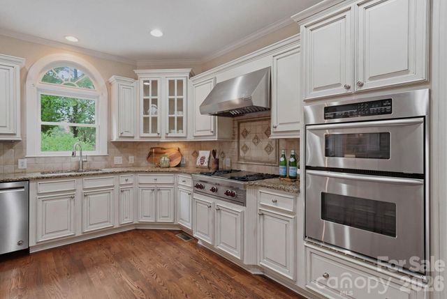 1107 Doverstone Court, Matthews, NC 28104