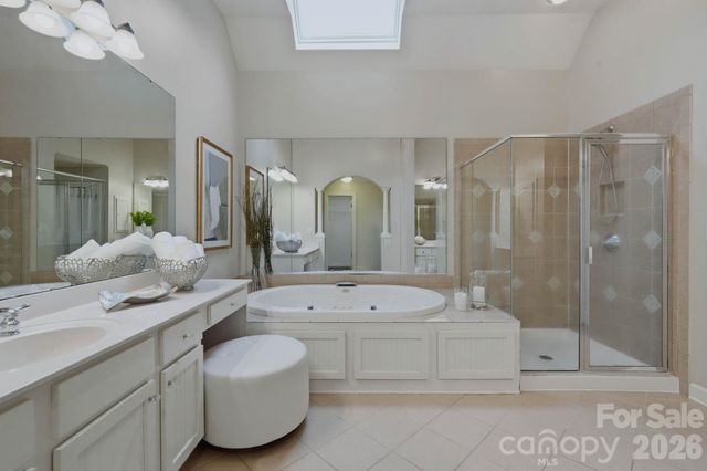 1107 Doverstone Court, Matthews, NC 28104