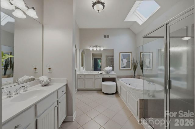 1107 Doverstone Court, Matthews, NC 28104