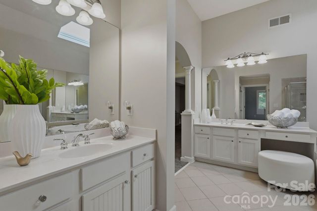 1107 Doverstone Court, Matthews, NC 28104