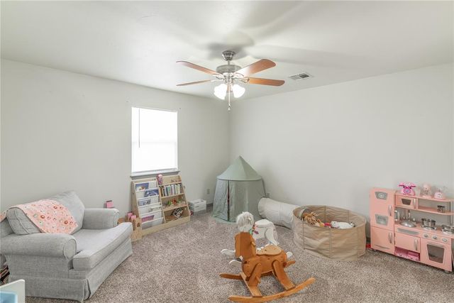 620 S Ash Street, Guthrie, OK 73044