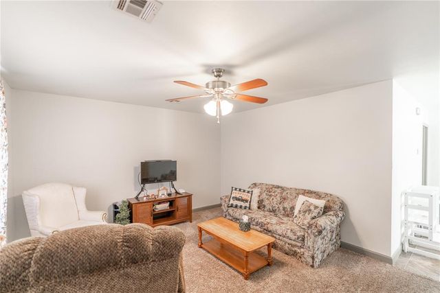 620 S Ash Street, Guthrie, OK 73044