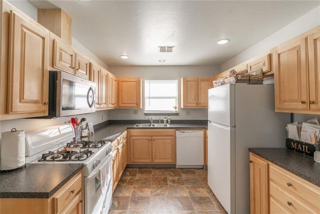 620 S Ash Street, Guthrie, OK 73044