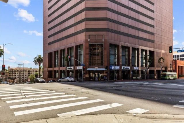 1100 Wilshire Boulevard 1812, Los Angeles, CA 90017