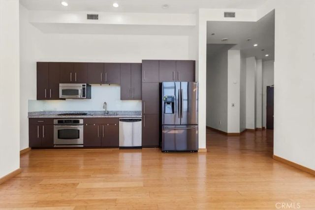 1100 Wilshire Boulevard 1812, Los Angeles, CA 90017