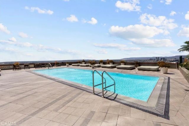 1100 Wilshire Boulevard 1812, Los Angeles, CA 90017