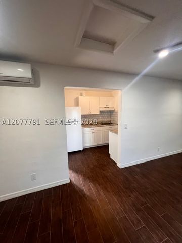 4912 Van Buren St B, Hollywood, FL 33021