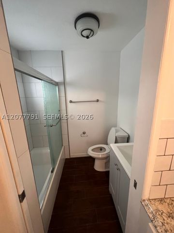 4912 Van Buren St B, Hollywood, FL 33021