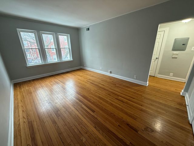 7344 N Damen Avenue 1, Chicago, IL 60645