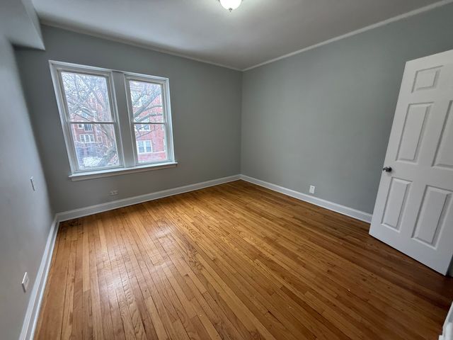 7344 N Damen Avenue 1, Chicago, IL 60645