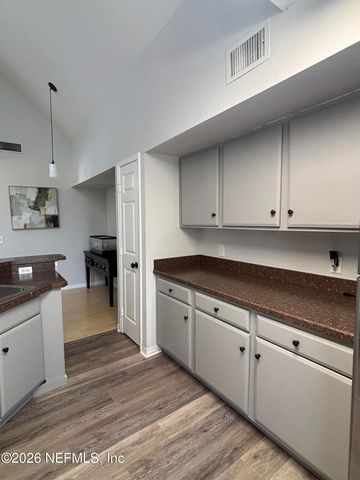 13700 RICHMOND PARK Drive N 305, Jacksonville, FL 32224