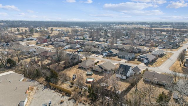 9415 E Sprucewood Drive, Claremore, OK 74019