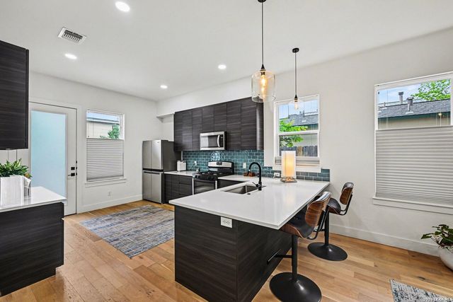 719 Eleanor Ave Unit 102, San Antonio, TX 78209