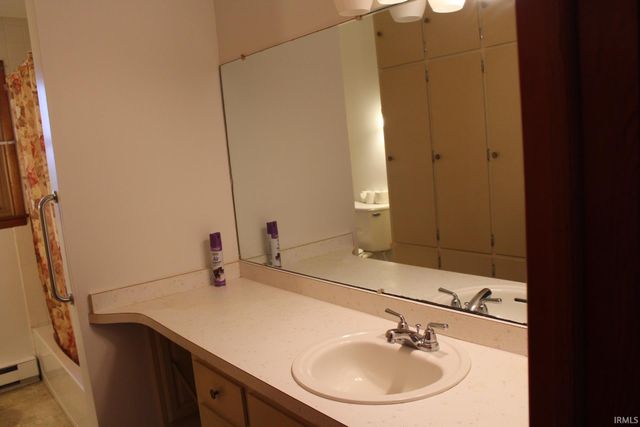 5572 N Clear Creek Road, Huntington, IN 46750