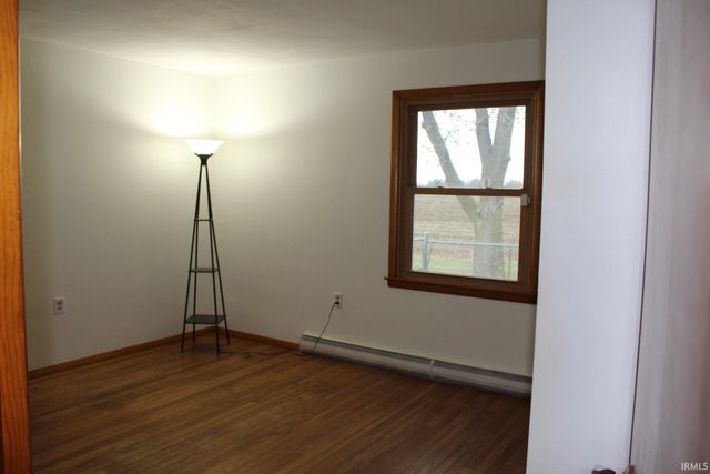 5572 N Clear Creek Road, Huntington, IN 46750