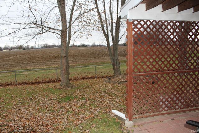 5572 N Clear Creek Road, Huntington, IN 46750