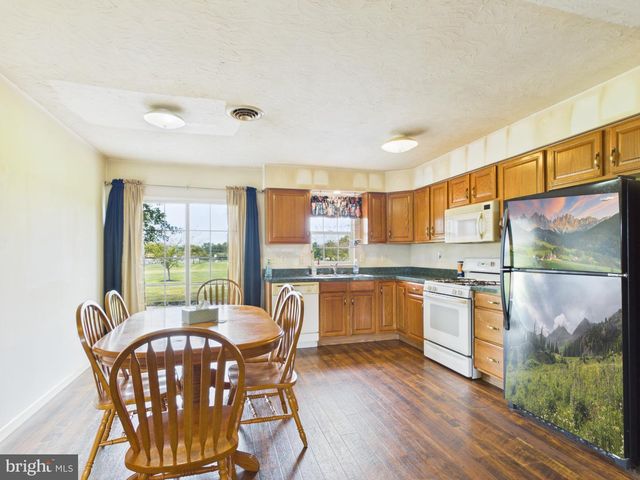 3707 WHEATLAND DR, Dover, PA 17315