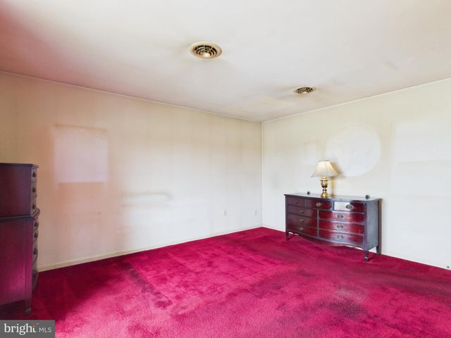 3707 WHEATLAND DR, Dover, PA 17315
