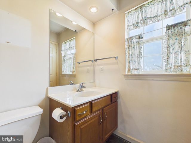 3707 WHEATLAND DR, Dover, PA 17315