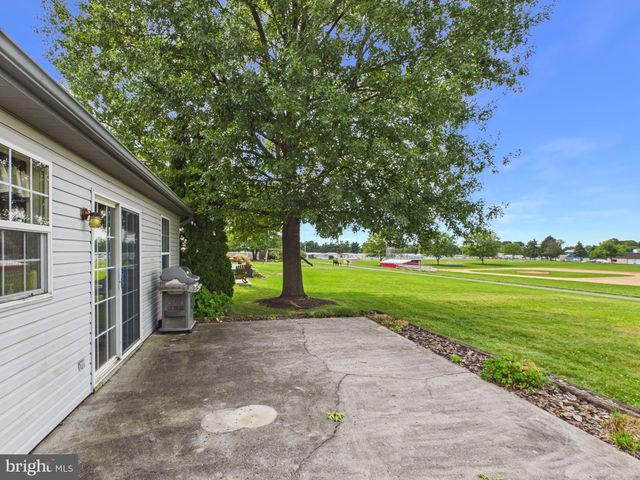 3707 WHEATLAND DR, Dover, PA 17315